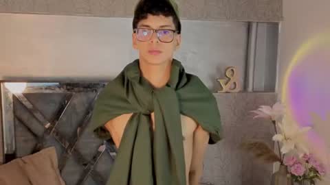 Mateo online show from August 12, 6:27 am