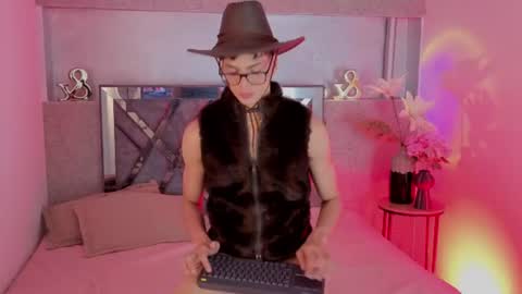 Mateo online show from August 13, 5:21 am