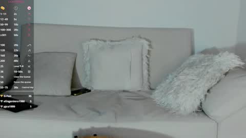 mateoking_ online show from July 22, 5:32 am