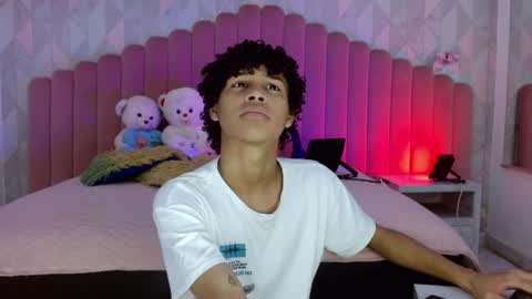 Mathew online show from August 10, 9:11 am