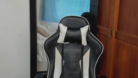 mathews_smith online show from August 14, 1:48 pm