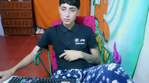   online show from August 8, 12:33 am