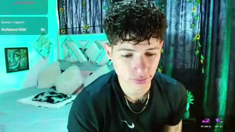     online show from August 12, 8:11 pm