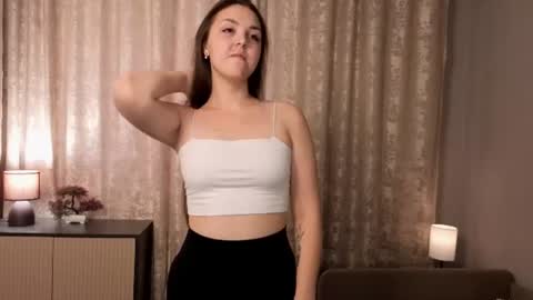 Jess online show from August 5, 7:39 am