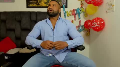 matt rodriguez92 online show from August 4, 6:05 pm