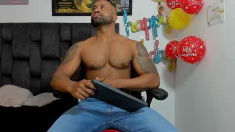 matt rodriguez92 online show from August 5, 9:51 am