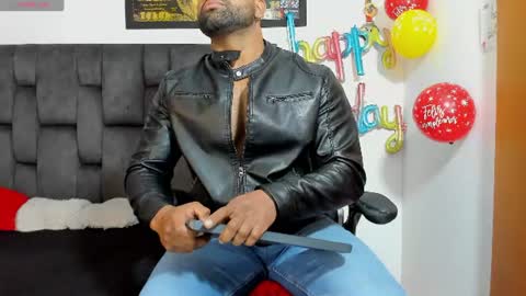matt rodriguez92 online show from August 6, 8:08 pm