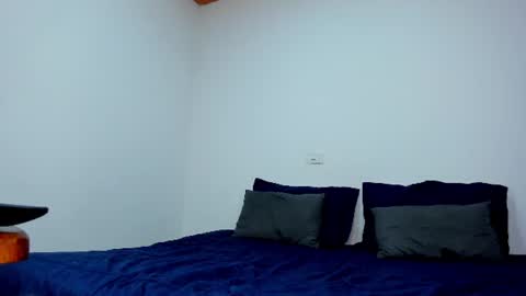 mattdevon7 online show from August 14, 4:05 am