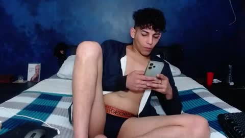 matthew_hawk19 online show from July 29, 3:30 pm