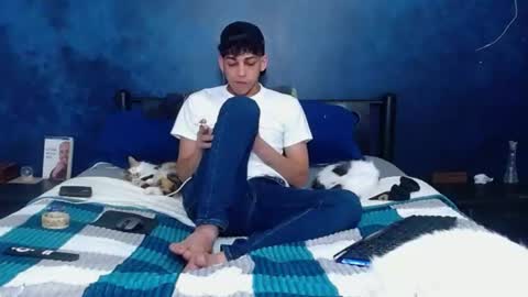 matthew_hawk19 online show from July 30, 10:38 pm