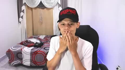 MatthewBoy online show from April 29, 1:13 pm