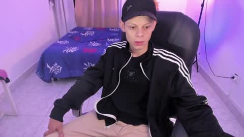 MatthewBoy online show from August 4, 6:43 am