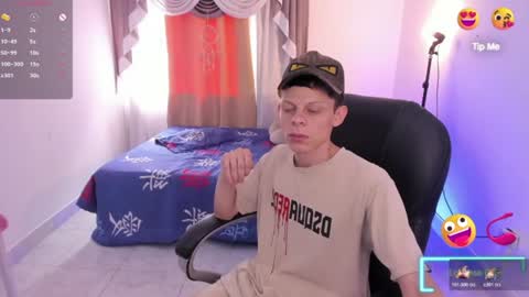 MatthewBoy online show from August 6, 4:28 pm