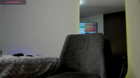 mattiwsmorris_ online show from April 23, 11:08 pm
