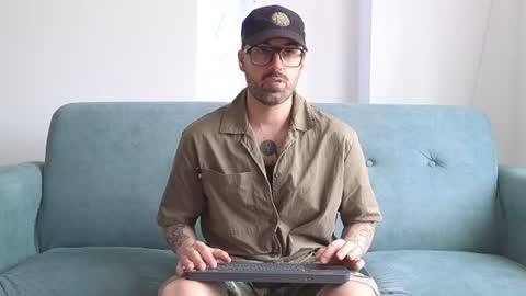 Mattxfeet online show from August 11, 4:20 pm