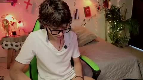 matty_spark online show from July 17, 1:33 pm