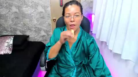 maturepure_ online show from July 10, 9:09 pm