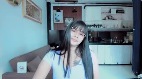 maui2612 online show from August 4, 12:29 am