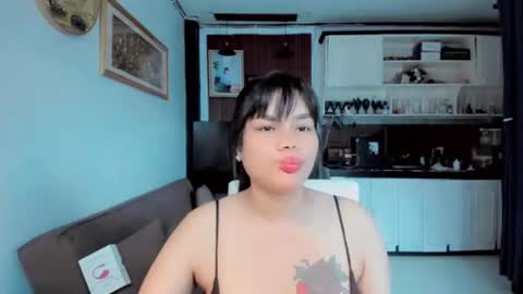 maui2612 online show from August 6, 2:10 am