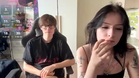 Mavis and Jade online show from June 26, 8:39 am