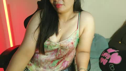    Sexy  Curvy online show from September 5, 12:43 pm