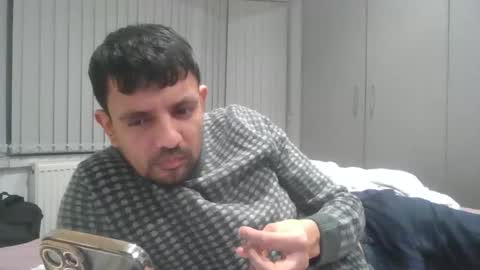 max3758000 online show from March 1, 9:33 pm