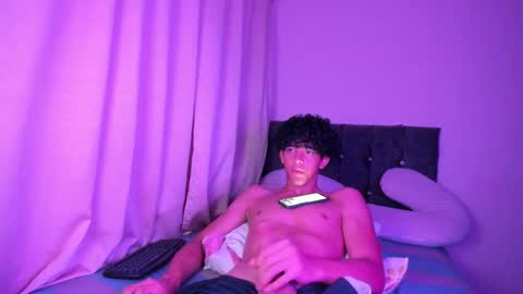 max7777994 online show from February 21, 3:59 am