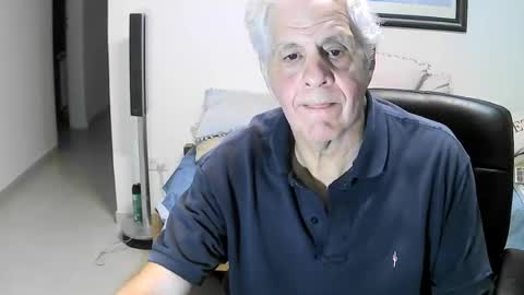 max_2017 online show from August 1, 4:18 am
