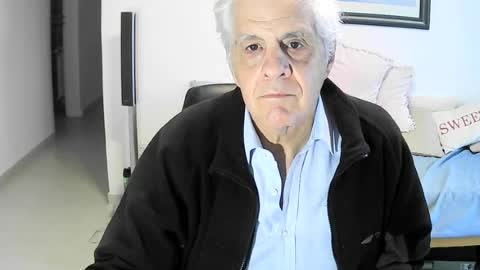 max_2017 online show from August 9, 9:38 pm