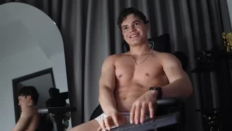 Max Cortes online show from June 13, 5:04 am