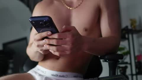 Max Cortes online show from June 26, 3:43 am