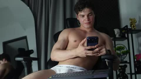 Max Cortes online show from June 27, 3:43 am