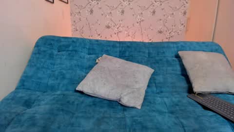 max_dic1 online show from July 19, 5:42 am