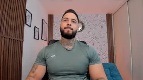 max_dic1 online show from August 1, 12:44 pm