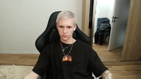 Max Gen with tats 24years  And Ethan without tats 20 years online show from April 1, 7:44 pm