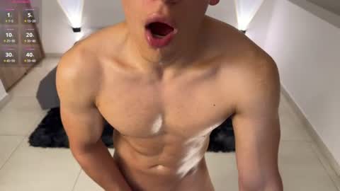 Max Lancaster online show from August 13, 3:04 pm