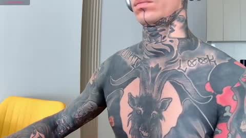 MaxReaves online show from July 27, 7:36 am