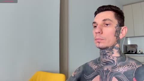 MaxReaves online show from August 6, 8:46 am