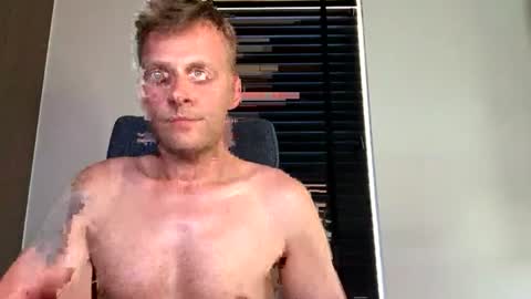 Max take off clothes online show from June 25, 1:03 pm