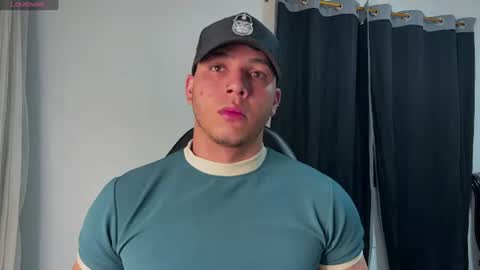 max_valiant1 online show from July 19, 1:51 am