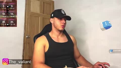 max_valiant1 online show from July 29, 8:49 pm