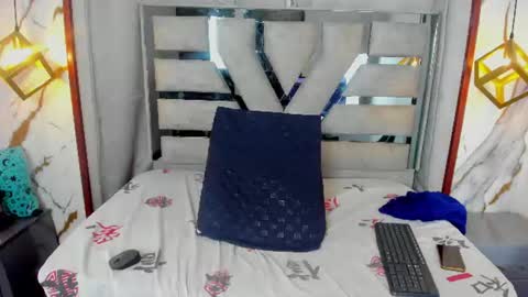 max_wine_ online show from August 14, 3:59 pm