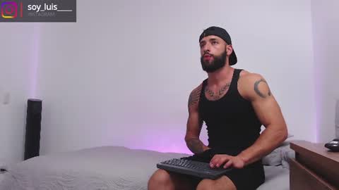 max_xl_ online show from August 12, 12:24 am