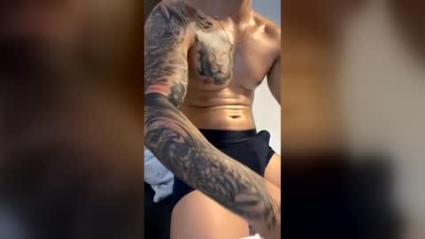 maxdei_ online show from July 28, 9:54 pm