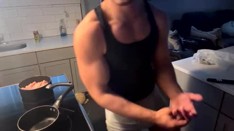 maxednat online show from May 3, 12:48 am