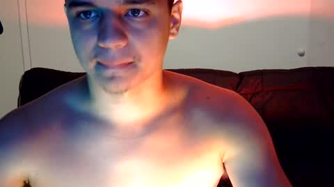 Max online show from August 13, 7:39 pm