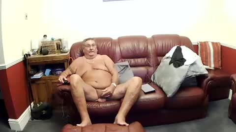 maxi_johnes online show from August 5, 10:52 pm
