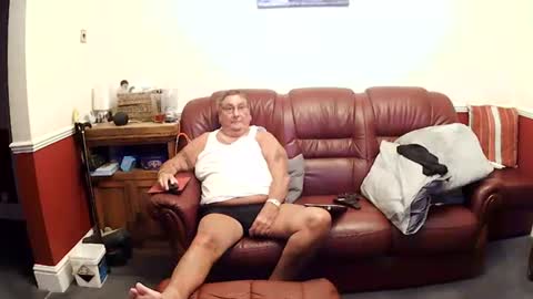 maxi_johnes online show from August 10, 9:27 pm