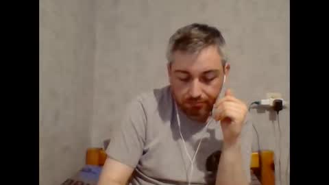 Maxime online show from June 3, 8:45 pm