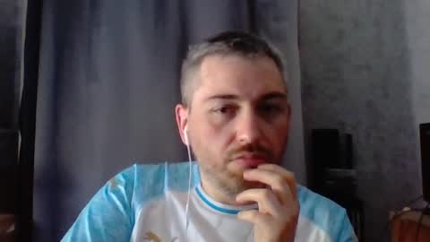 Maxime online show from June 17, 3:44 pm